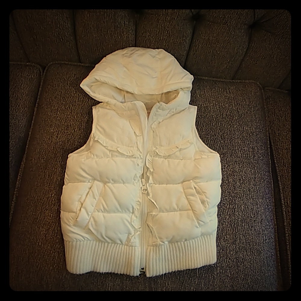 Puffer hooded vest